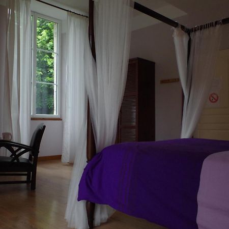 Maison D'Hotes Le Cadran Solaire Courcelles  Buitenkant foto